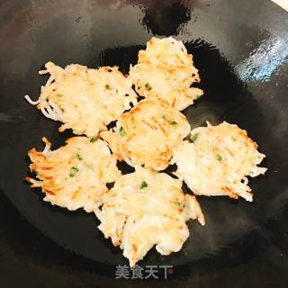 萝卜丝饼的做法步骤：6