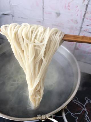 香辣牛肉酱拌面的做法步骤：7