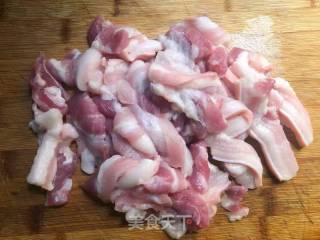 农家小炒肉的做法步骤：2
