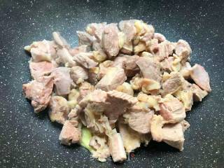 土豆烧牛腩的做法步骤：6
