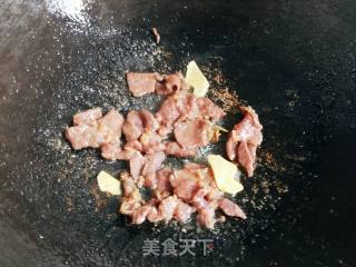 牛肉炒芥兰的做法步骤：5