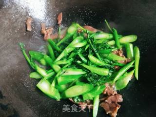 牛肉炒芥兰的做法步骤：6