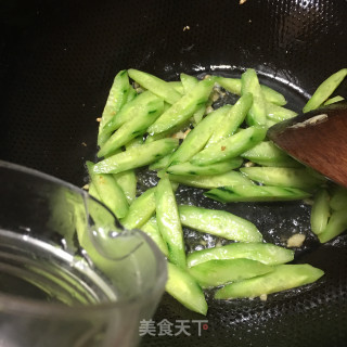 青瓜炒鸡蛋的做法步骤：8