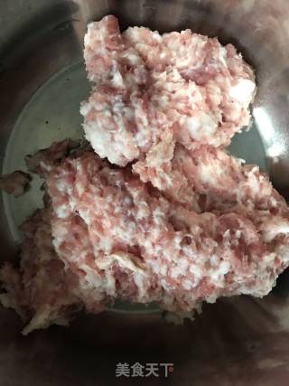 饺子的做法步骤：1