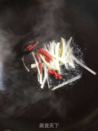 酸辣白菜的做法步骤：2