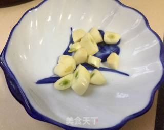 冬日绿色之  蒜香油麦菜的做法步骤：2