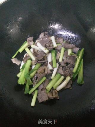 暴腌肉炒大蒜的做法步骤：6