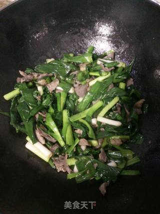 暴腌肉炒大蒜的做法步骤：7