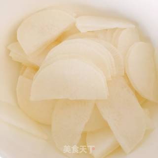 腌白萝卜的做法步骤：1