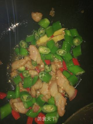 芹菜炒蛋的做法步骤：5