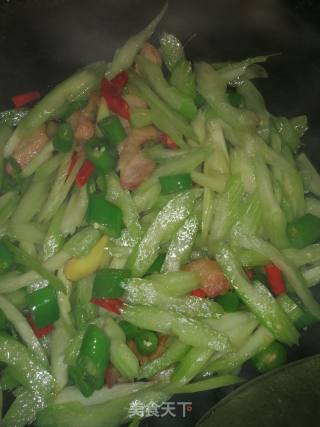 芹菜炒蛋的做法步骤：6