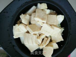 砂锅五花肉炖菜的做法步骤：10