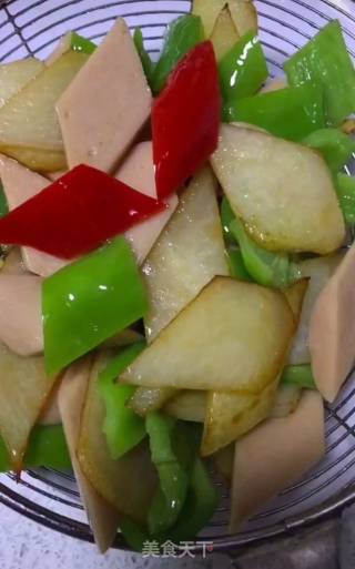 怎样做土豆炒火腿的做法步骤：6