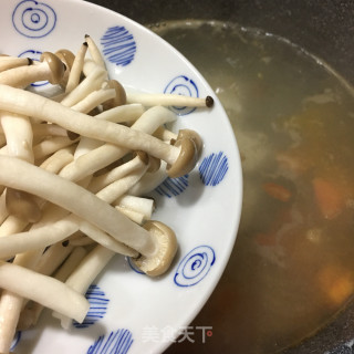 沙白菌菇汤的做法步骤：9
