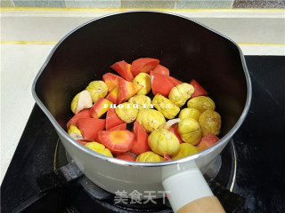 板栗萝卜肉丸汤的做法步骤：5