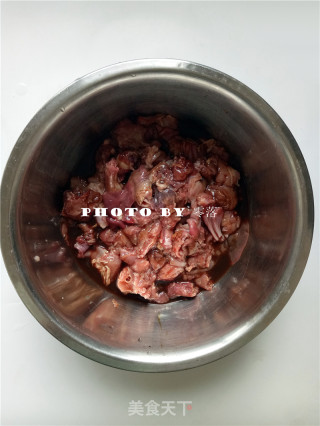 爆炒兔肉的做法步骤：2