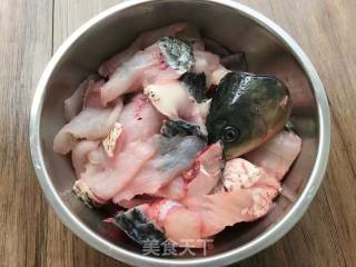 青花椒鱼的做法步骤：1