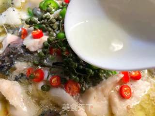 青花椒鱼的做法步骤：15