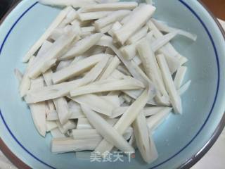 萝卜干炒藕条的做法步骤：1