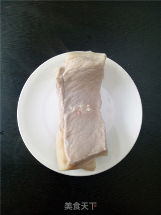 如何炒出好吃的四川回锅肉？的做法步骤：3