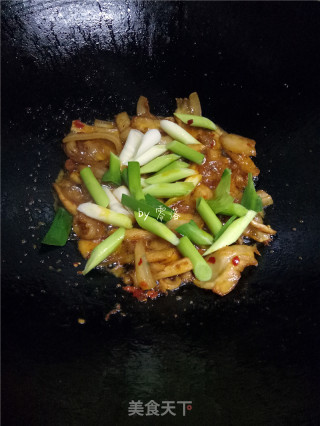 如何炒出好吃的四川回锅肉？的做法步骤：10