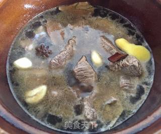 冬日暖阳之  灵芝水煮土豆牛肉的做法步骤：7