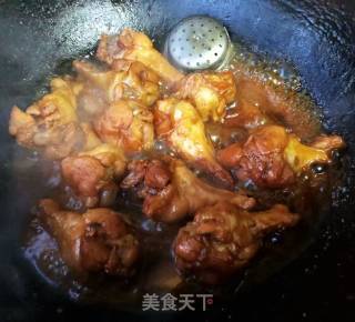 红烧鸡翅根的做法步骤：9