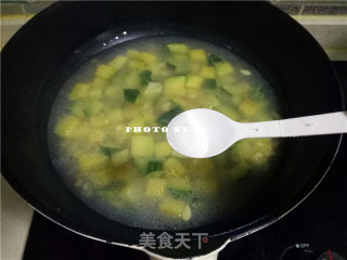 海味南瓜汤的做法步骤：7