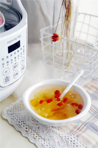 桃胶米酒银耳羹的做法步骤：6