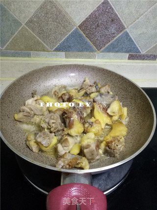 粉条烧土鸡的做法步骤：6