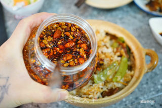 美食节腊肠荷兰豆煲仔饭的做法步骤：15