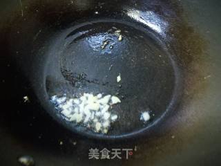 平菇炒鸡蛋韭菜的做法步骤：6
