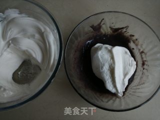黑米戚风蛋糕的做法步骤：8