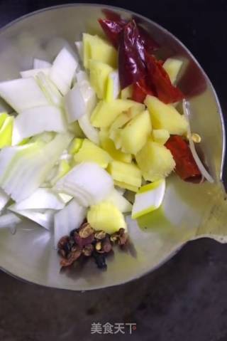 醋溜白菜的做法步骤：2
