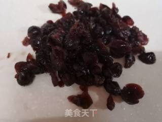 香蕉蔓越莓戚风蛋糕的做法步骤：4