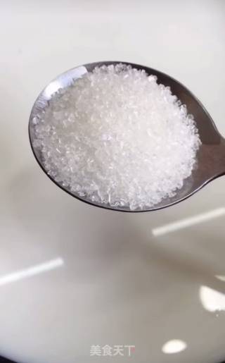 抹茶牛奶布丁的做法步骤：1