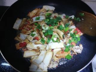 花石香干炒肉的做法步骤：8
