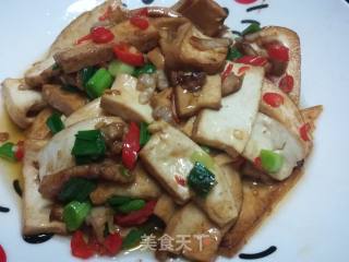 花石香干炒肉的做法步骤：9