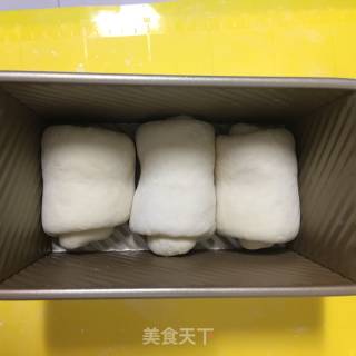 奶香大吐司的做法步骤：10