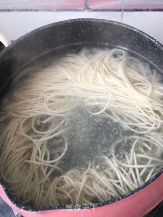 杏鲍菇海参炒面的做法步骤：10