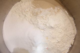 芝士蟹柳面包的做法步骤：1