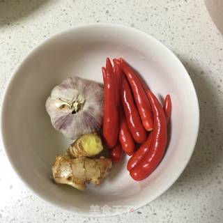 香辣牛肉酱的做法步骤：2