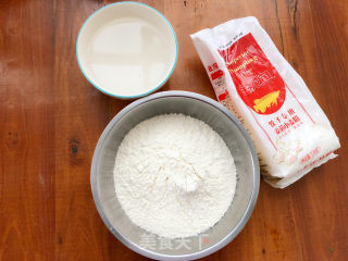 玫瑰花抱蛋煎饺的做法步骤：3