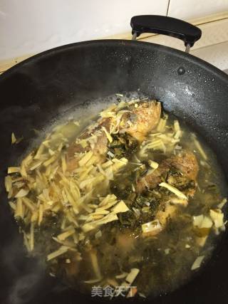 雪菜大汤黄鱼的做法步骤：6