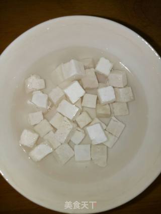 红豆薏米茯苓汤的做法步骤：2