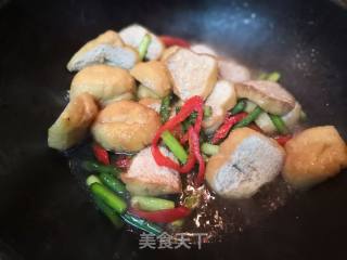 油豆腐炒蒜苔的做法步骤：4