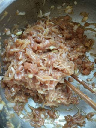 萝卜猪肉水饺的做法步骤：8