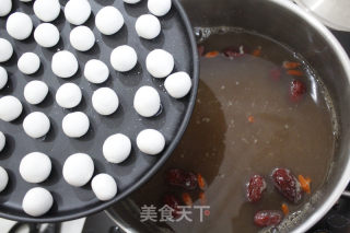 酒酿小丸子的做法步骤：6