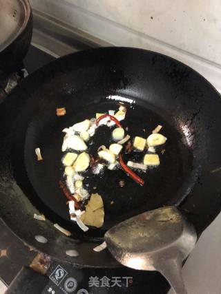 鸡肉土豆煲的做法步骤：2