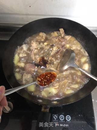 鸡肉土豆煲的做法步骤：7